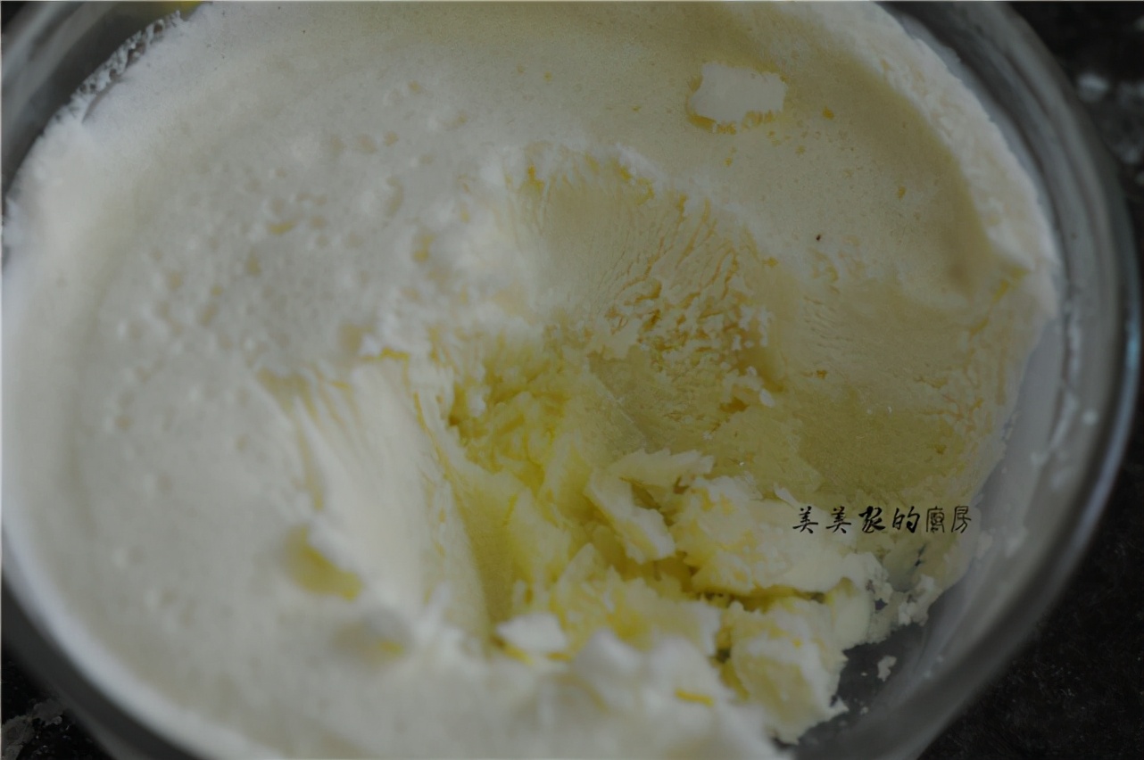 怎么用牛奶做冰淇淋不用冰激凌粉,简单家庭自制冰淇淋加酸奶
