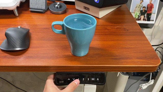 打造理想的居家办公环境:乐歌升降桌/台+明基灯具晒单