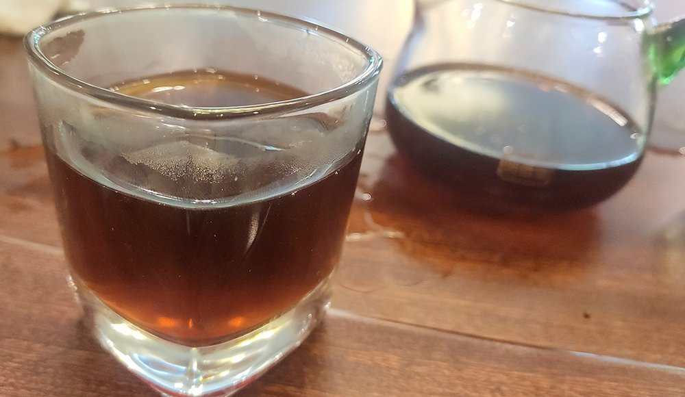 今大福紫大象熟饼多少钱,中茶2021臻品黄印熟茶口感评测