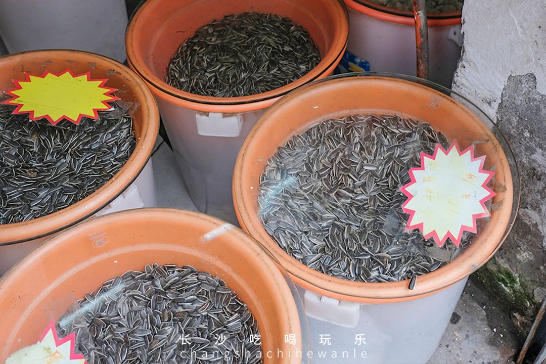 不打眼的通泰街，蕴藏了了一代长沙人的美食回忆