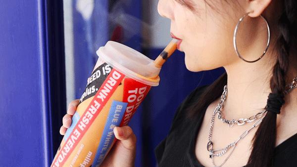 milk+总店终于回归,电光蓝「水桶泰奶」上线