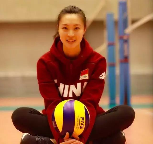 郎平执教8年都获得过哪些荣誉,郎平的贡献有多大