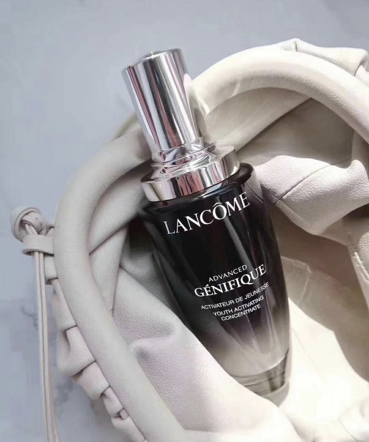 25到30岁用什么精华比较好,适合30岁以上女人的抗老精华