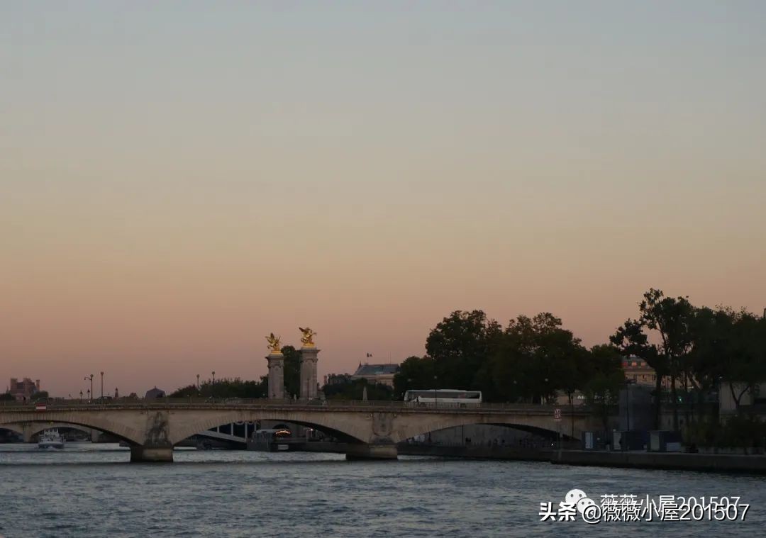 我的旅行完整版,我的旅行日记巴黎圣母院