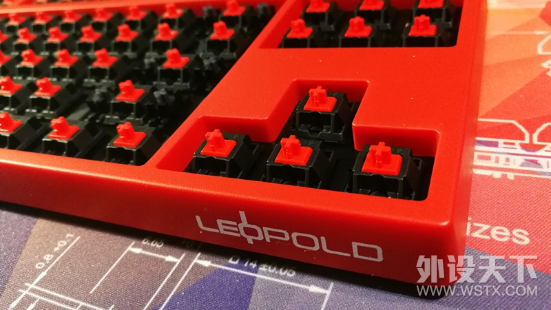 利奥波德：许你粉黛红霞醉梦人家