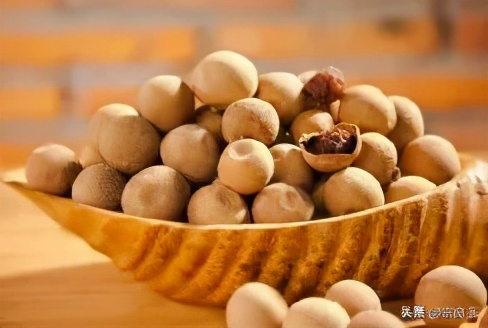 桂圆治失眠咋吃,龙眼有治疗健忘失眠的作用吗