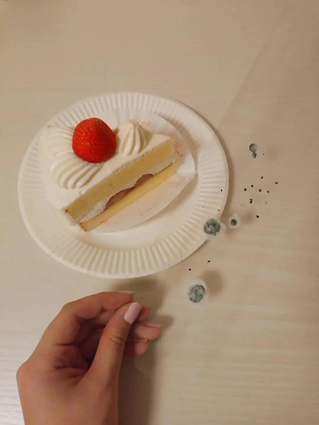 日本女版“手工耿”凭沙雕发明火遍全网，她还是个偶像女团成员？