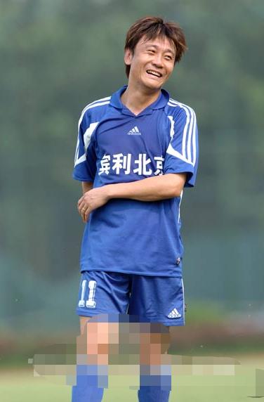 足球小子高峰,足球高峰那英