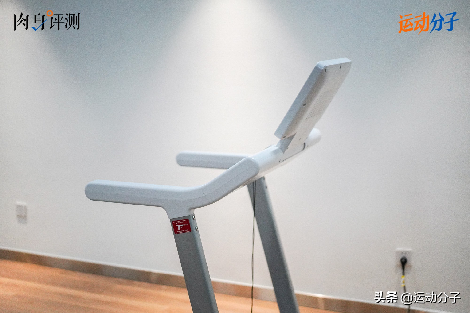 赤兔pro跑步机和gxa跑步机对比,赤兔跑步机和gxa跑步机哪个好