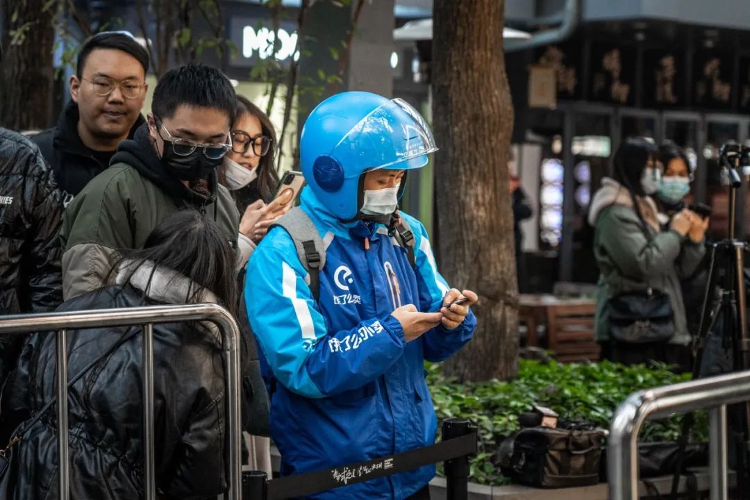 武汉茶颜悦色现在还有多少人,武汉的茶颜悦色有多火