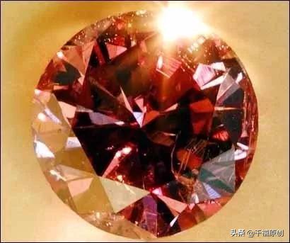 她12岁买的廉价蓝钻，死前暴涨3000倍！还曾陪她度过被霸凌