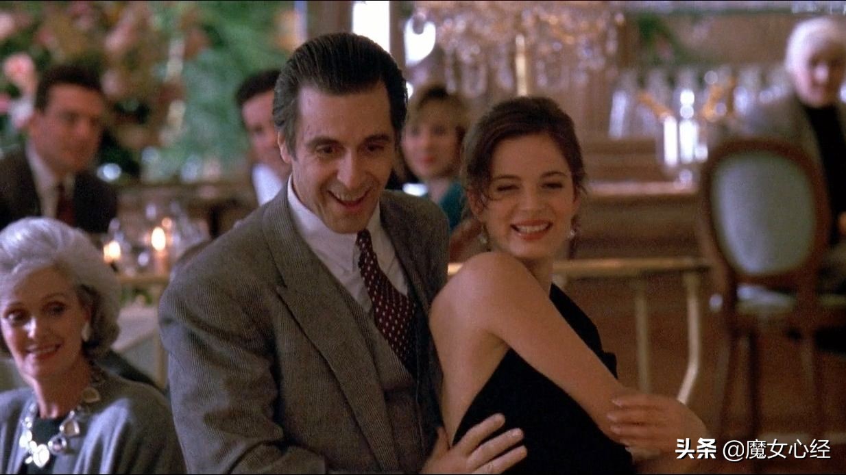 香奈儿女士借玛丽莲·梦露之口说出了“我只穿香奈儿5号睡觉”