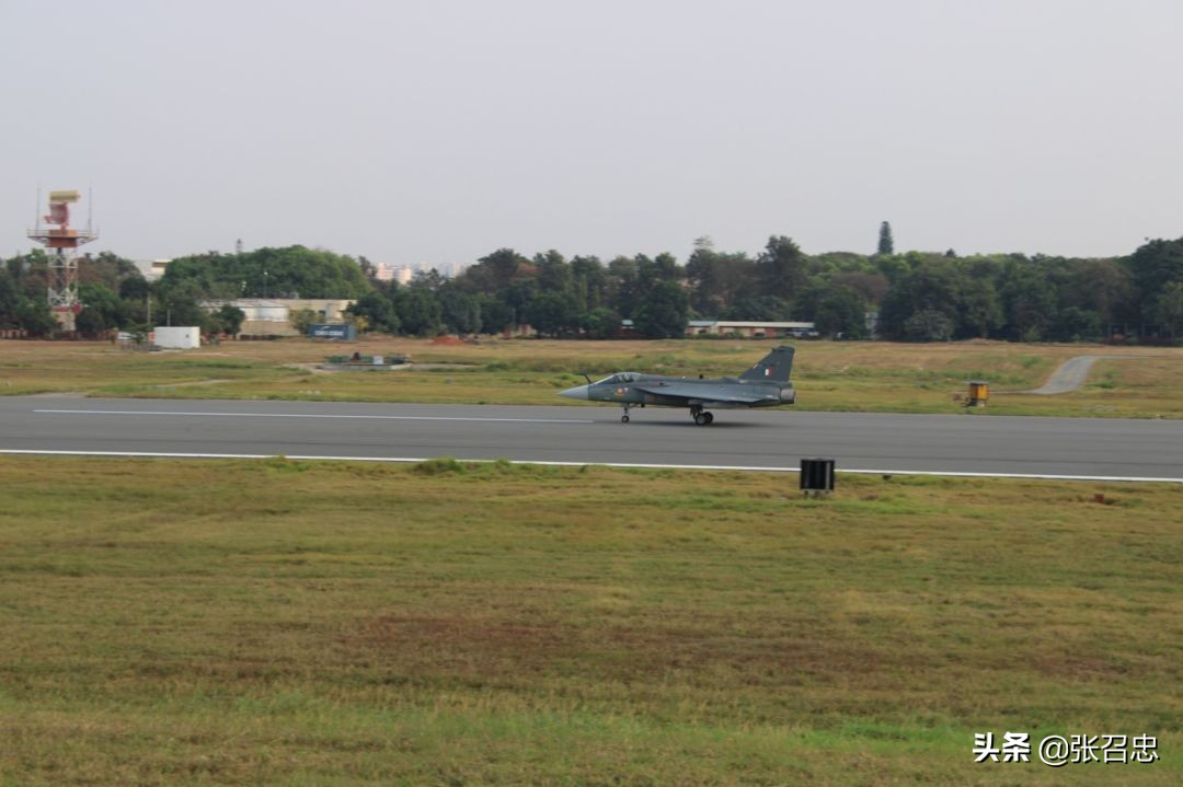 印度光辉改进型飞机,印度光辉首飞