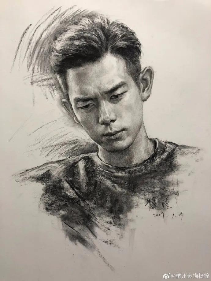 他笔下的女子油画细腻唯美,古典美女画唯美古风素描