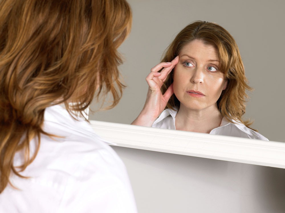 卵巢早衰40岁绝经有什么影响,35岁女性早衰症的症状有哪些