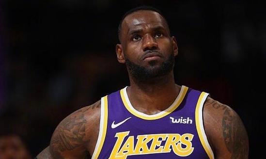 詹姆斯最后一投掘金犯规了吗,詹姆斯最后一攻被犯规原视频