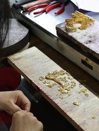 购买黄金的小知识,去黄金珠宝店买黄金要注意什么