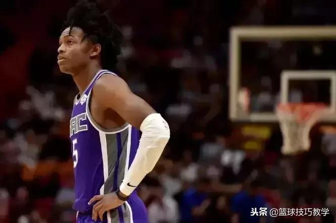 30分15篮板12助攻10盖帽,31分钟16投9中得到25分6篮板4助攻