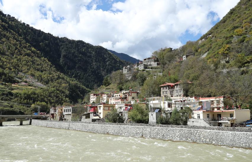 探访四川省卫健委帮扶下的壤塘：产业健康扶志都抓，脱贫内生动力激发