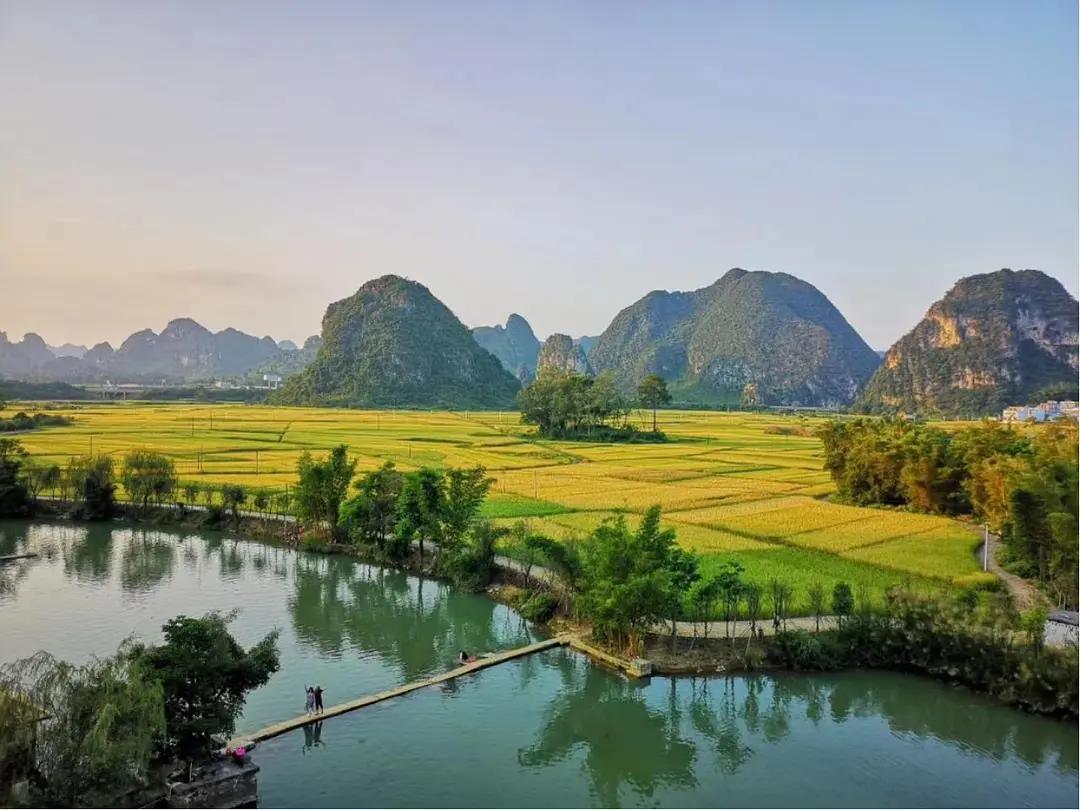 十一误入了桃花园的美好时光靖西旧州古城国庆中秋游园狂欢