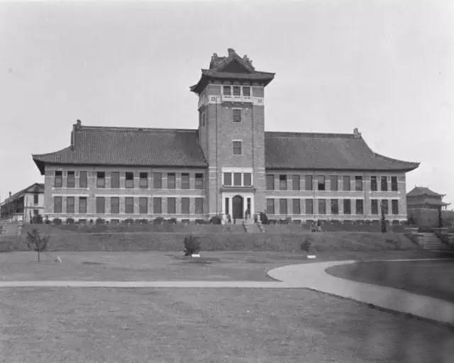 南京相隔百年的照片,南京城景对比图