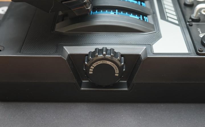 罗技x56飞行摇杆怎么用,罗技x56飞行摇杆