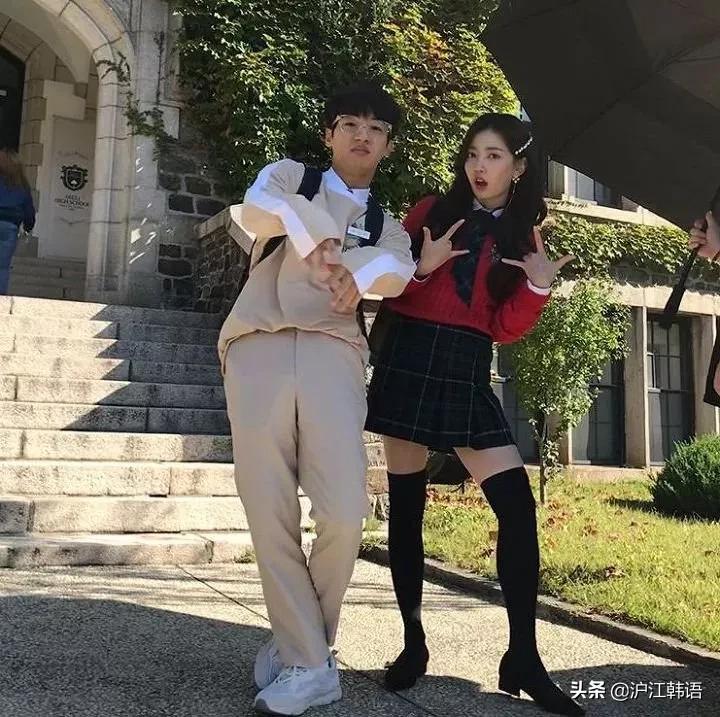 96年生人间甜心！从无人问津到圈粉无数，这么好看的小姐姐我爱了