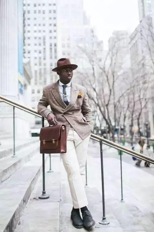 送男友礼物预算500元左右,蔻驰男士公文包哪一款好看