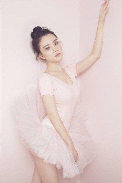 足尖艺术芭蕾舞,足尖上的芭蕾完整版