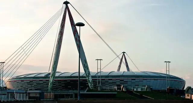 世界足球场的建造全过程,足球场穹顶结构