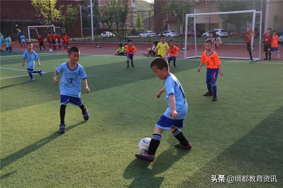 嘉陵区思源实验学校足球队,南充校园足球联赛直播