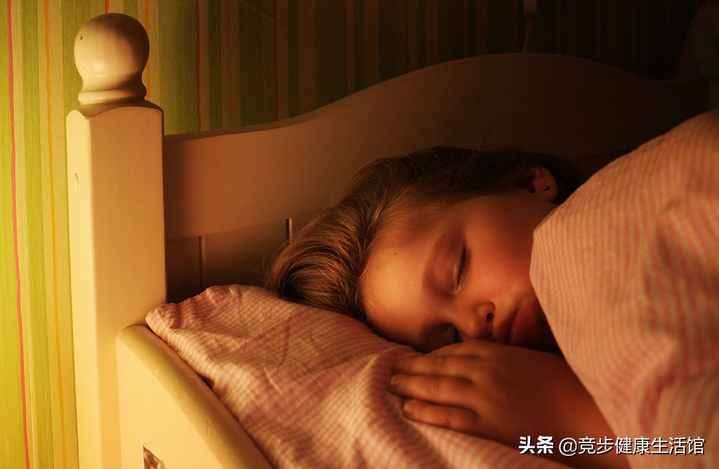 青少年自重体能训练,青少年健身重量训练