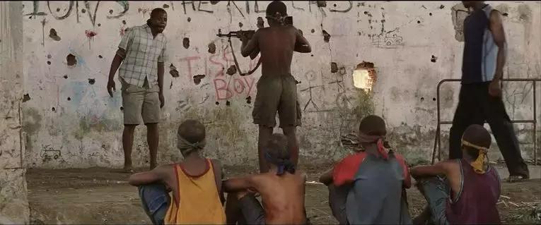 被奸杀、遭剁手，这里的人命一文不值