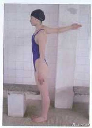 游泳需要身体柔韧性吗,游泳柔韧性训练反压肩