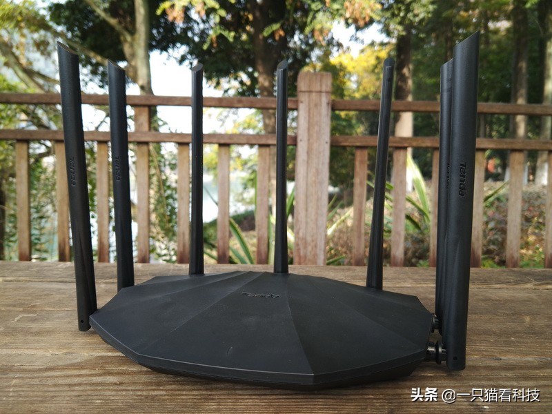 腾达ac23路由器2100兆,redmiac2100和腾达ac23哪个好