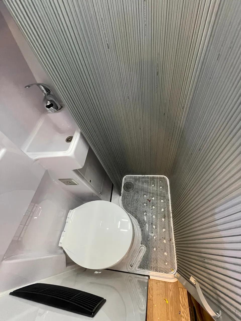 全顺洲际漫步者,福特全顺洲际漫步者公务版价格