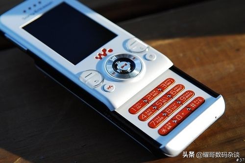 诺基亚3000,06年3000左右的诺基亚手机