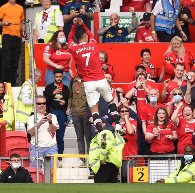 36岁老将狂追足球,36岁狂追小伙子