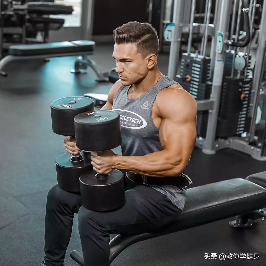 手臂增粗计划练几组,最有效最快增粗手臂的锻炼方法