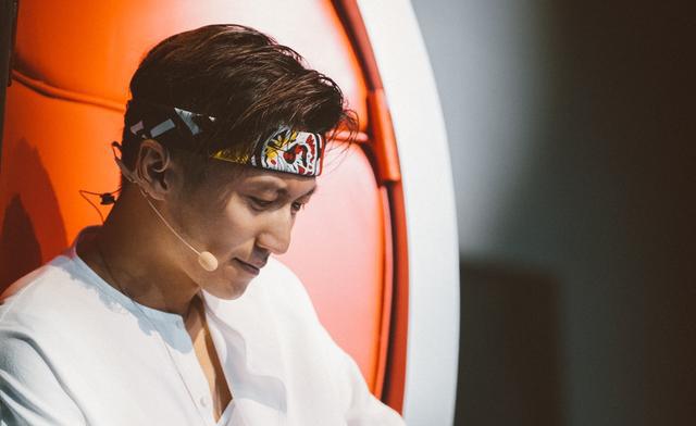 谢霆锋曝光现场视频,谢霆锋儿时花絮视频