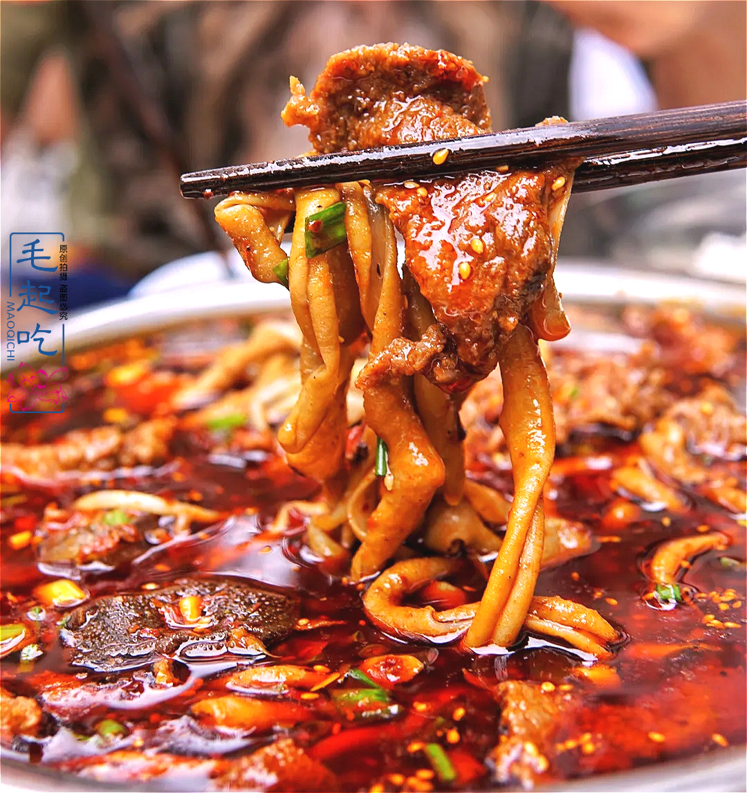 成都建设路很出名的一家冒菜,成都海椒市比较火的冒菜