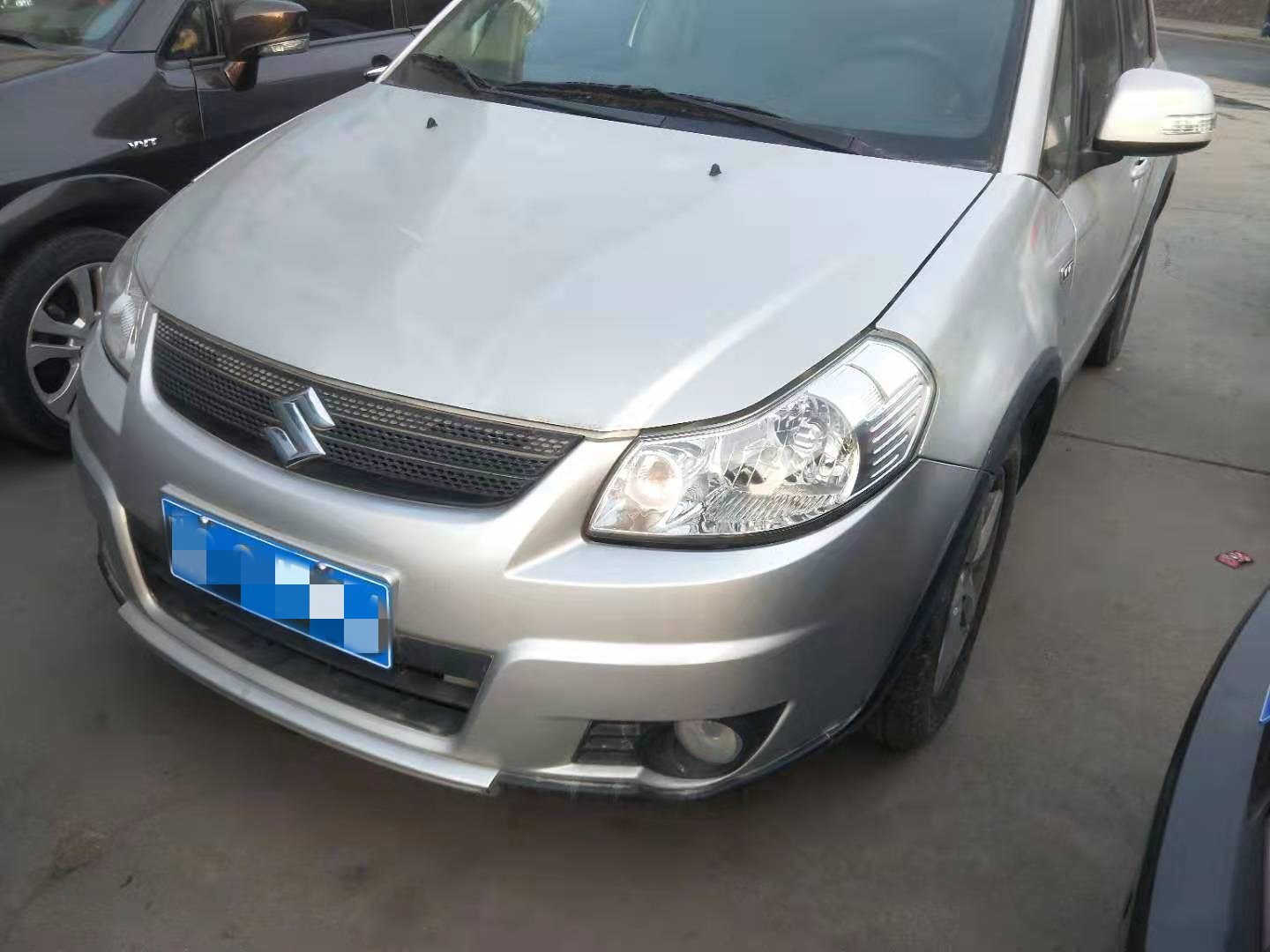 2万能买哪年铃木天语sx4,铃木天语sx4高配和低配区别在哪里