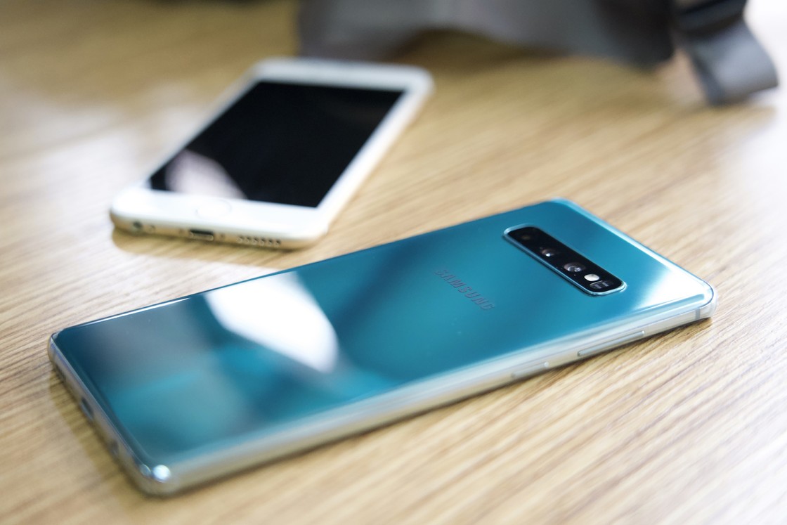 三星s10+现在还值得买么 (现在三星s10+还值得入手吗)