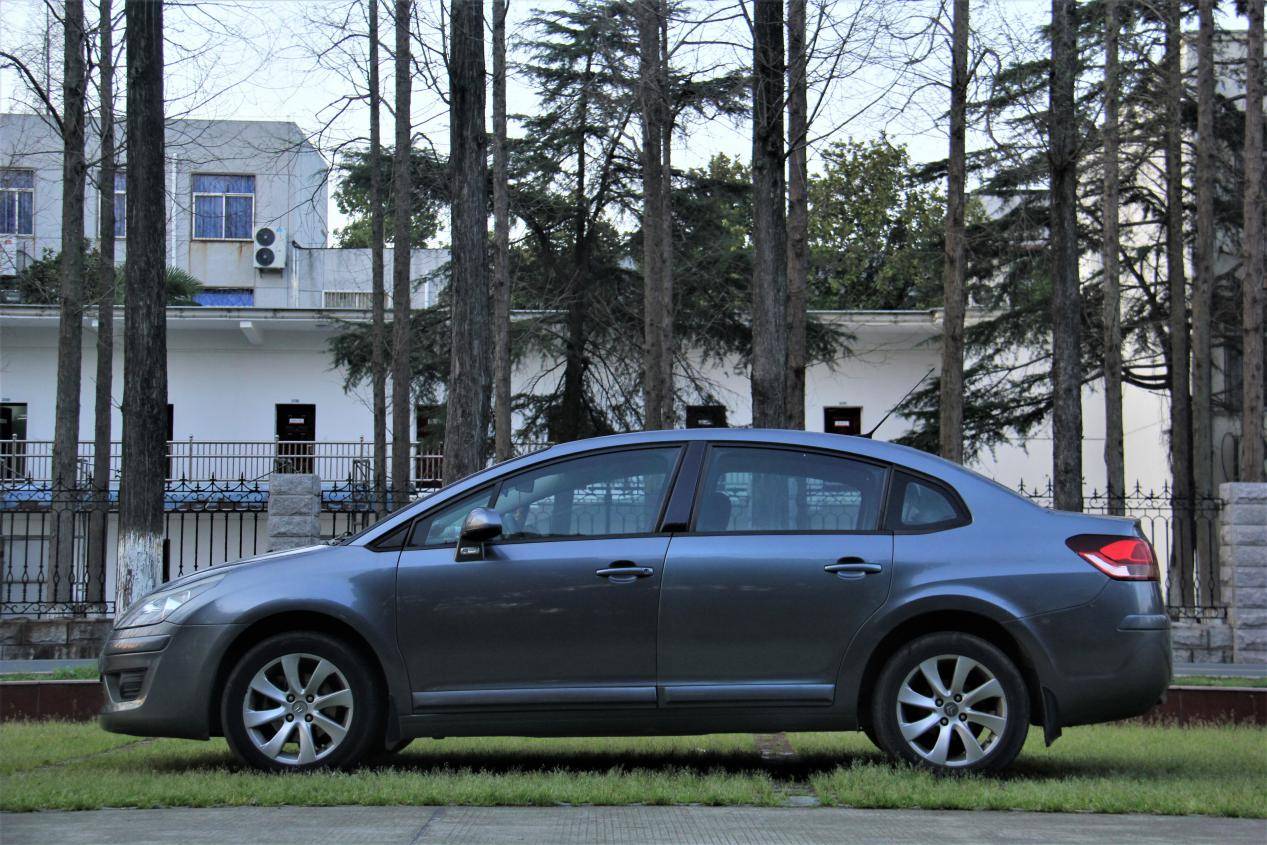 雪铁龙老款车奇葩设计,雪铁龙全新理念车