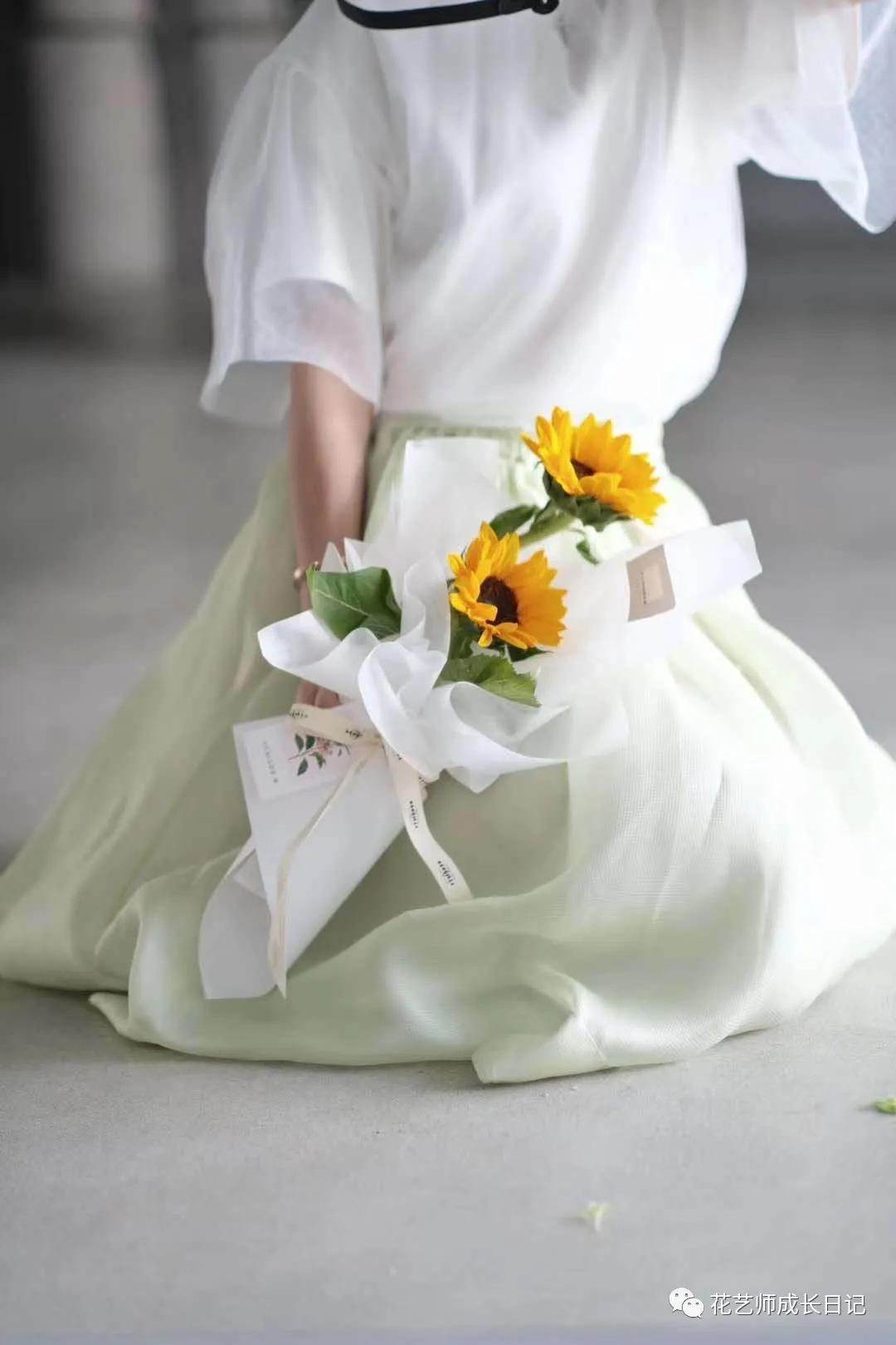 向日葵的高级搭配,每日一花百子莲