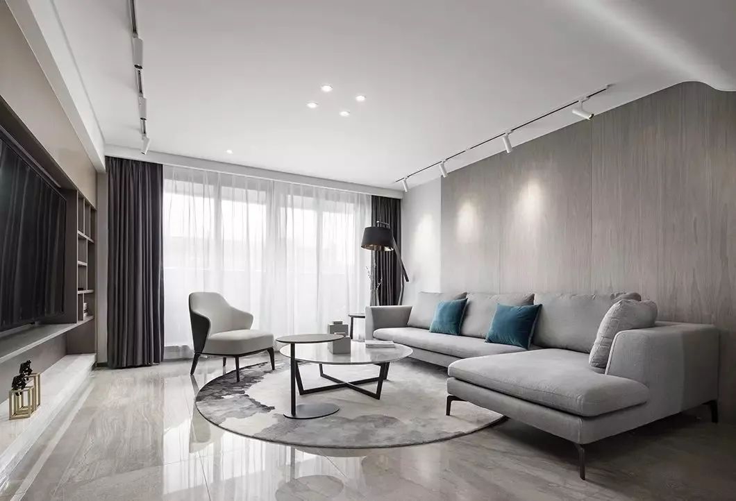 复式楼现代轻奢装修风格木饰面,现代简约风格灰白装修小户型