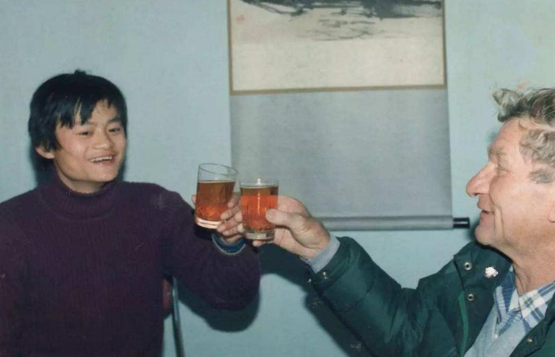 马云早期创业真实图片,马云创业史珍贵影像