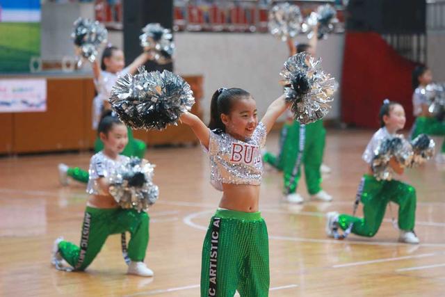 2018校园足球啦啦操,成都足球啦啦操比赛