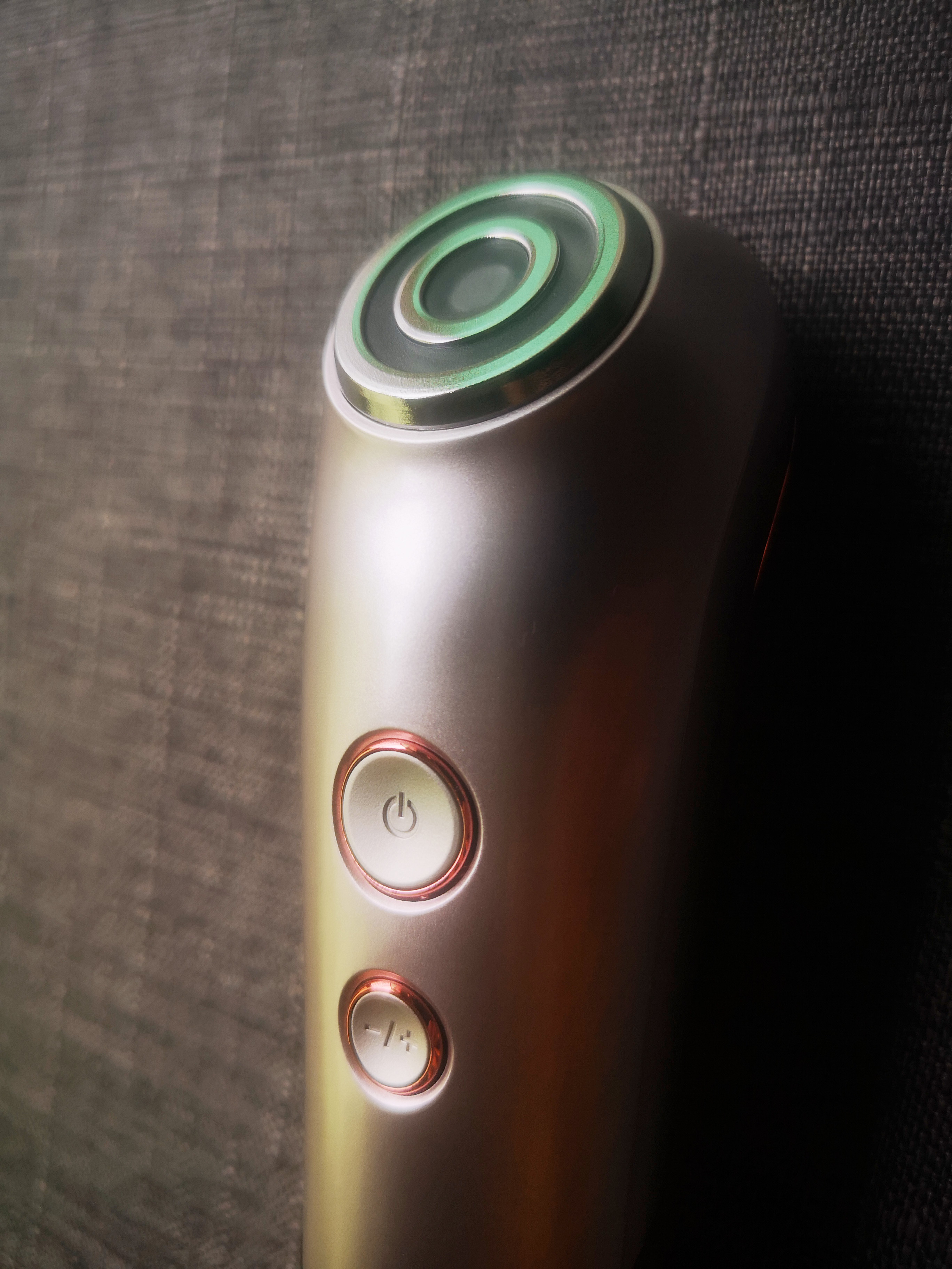 雅萌多功能美容仪器,雅萌bloom美容仪真的有用吗