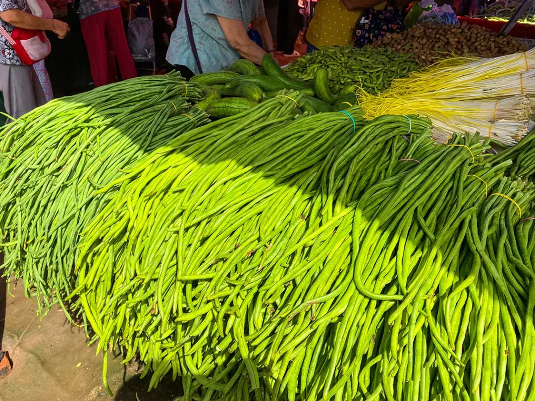 不错挺便宜的早市,附近比较旺的早市